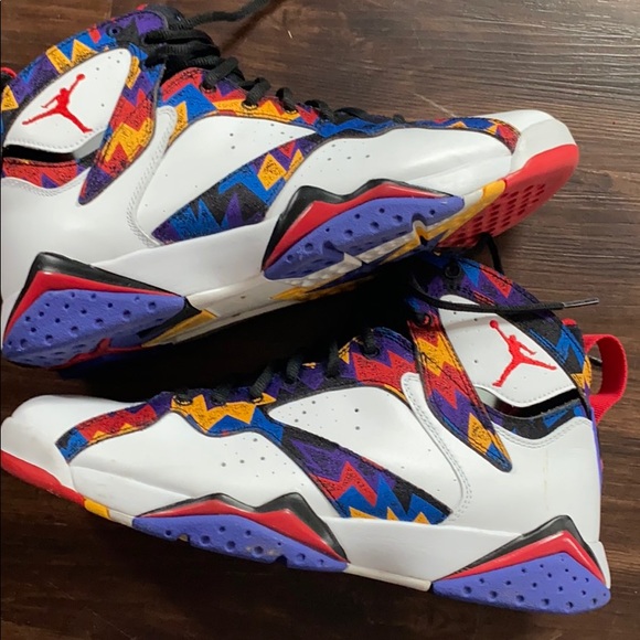 Retro 7 - Picture 4 of 6